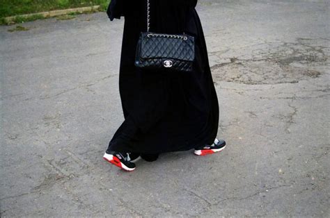 Nike sneaker muslim